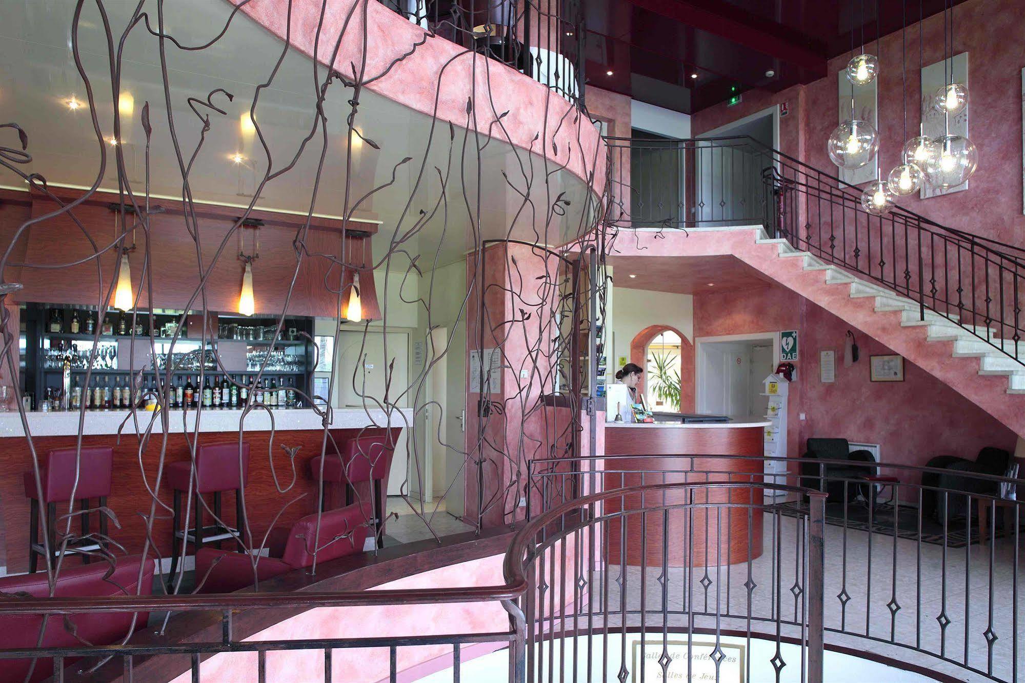 Domaine Du Revermont - Logis Hotel Passenans Eksteriør billede